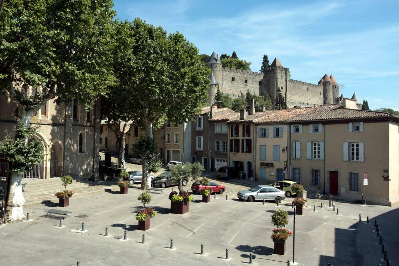 Les Gites De Laure - L'Or Vert, Appartement Avec Vue Sur Le Chateau, Parking Prive, Climatisation, Netflix, A 160 M De La Cite Medievale Carcassonne Bagian luar foto